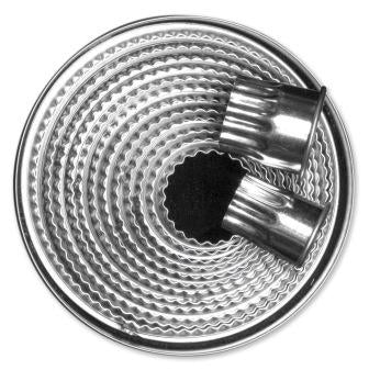 Loyal Scallop Round Cutter 14pce Set