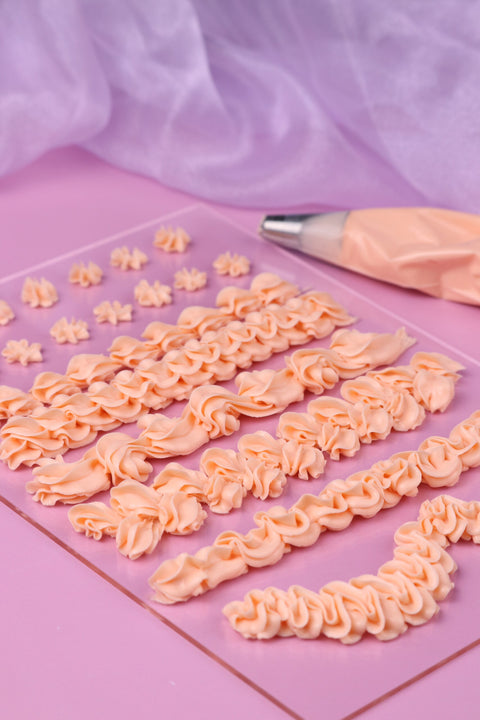 Loyal No. 883 Drop Flower Piping Tip