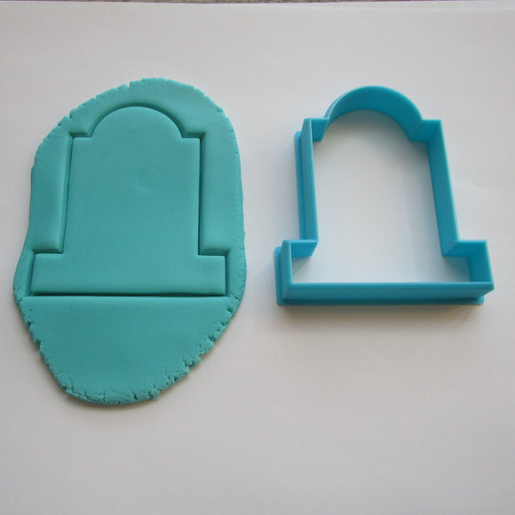 Headstone (style 2) biscuit cutter 8cm